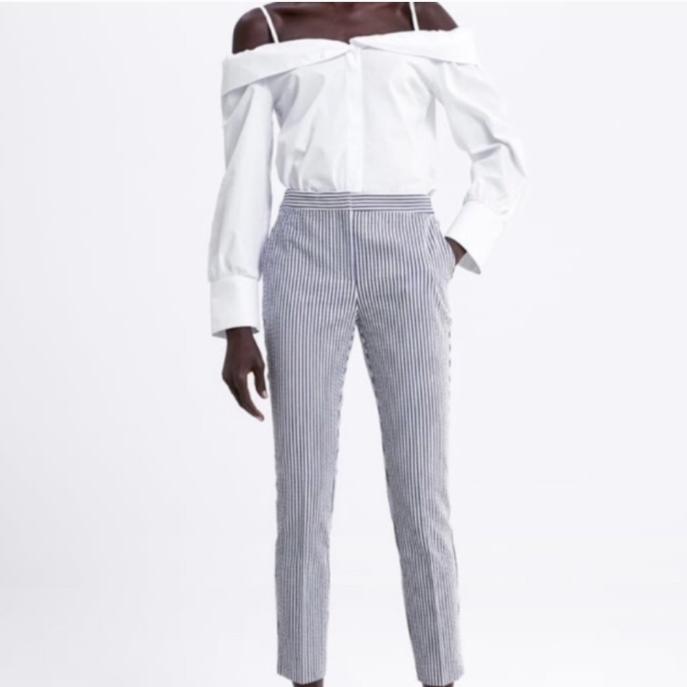 NEW Zara Classic Blue White Seersucker Cropped Pants Size 2
